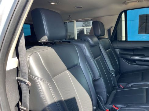 Used 2022 Ford Expedition Max XLT image 33