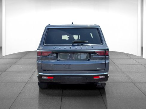 Used 2024 Jeep Wagoneer Series II w/ Flexible Seating Group AWD/4WD image 6