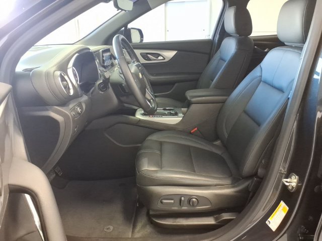 Used 2022 Chevrolet Blazer LT w/ Sound & Technology Package FWD image 11