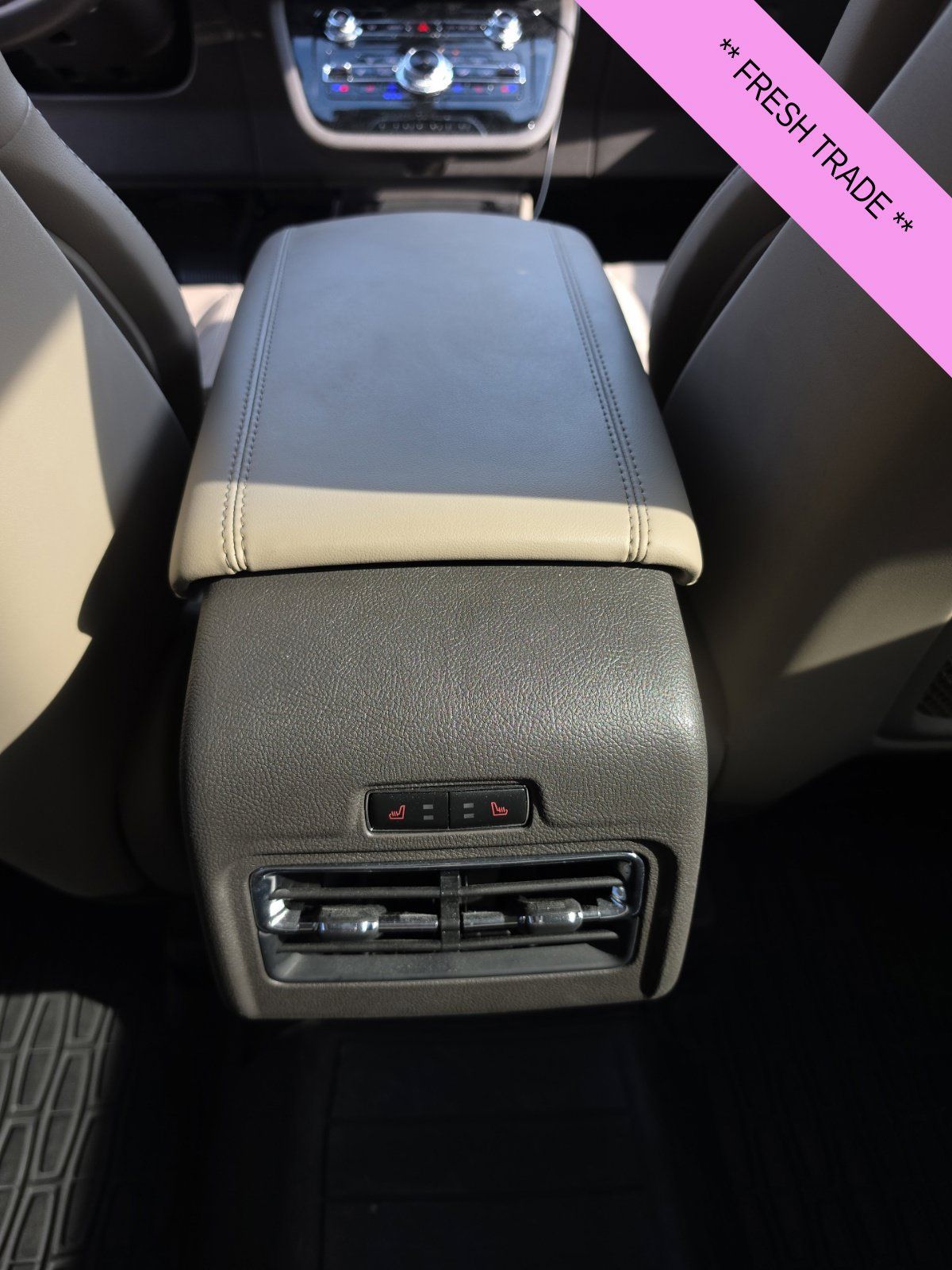 Used 2021 Lincoln Corsair FWD w/ Equipment Group 101A image 14