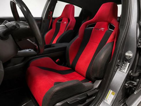 Used 2018 Honda Civic Type R image 14