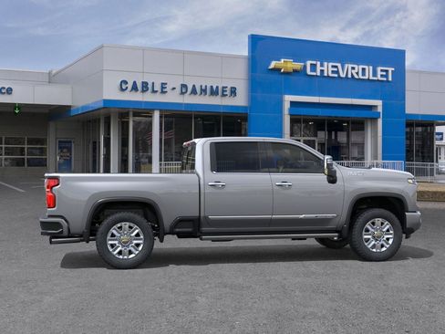 New 2026 Chevrolet Silverado 2500 High Country w/ High Country Premium Package AWD/4WD image 5