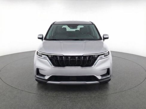 Used 2022 Kia Carnival LX image 35