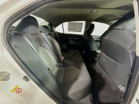 Used 2018 Toyota Camry LE FWD image 24