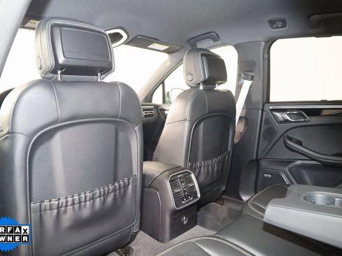 Used 2022 Porsche Macan image 57