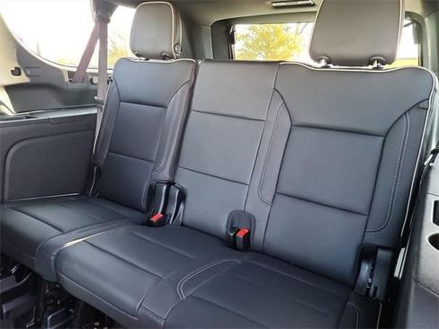 New 2026 GMC Yukon XL Elevation image 17