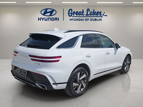 Used 2026 Genesis GV70 3.5T Sport Advanced AWD/4WD image 5