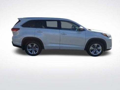 Used 2019 Toyota Highlander Limited image 8
