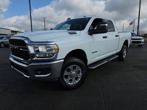 Used 2024 RAM 2500 Big Horn w/ Safety Group image 2