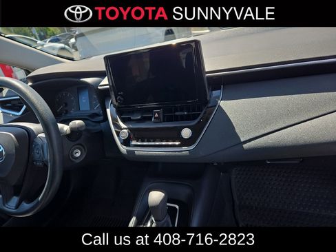 Used 2023 Toyota Corolla LE FWD image 5