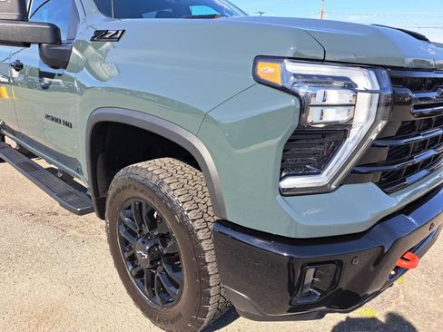 Used 2026 Chevrolet Silverado 2500 LT w/ Trail Boss Package AWD/4WD image 16