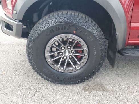 Used 2019 Ford F150 Raptor w/ Equipment Group 802A Luxury image 5