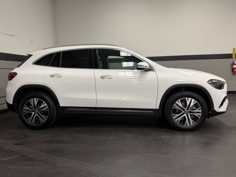 Certified 2025 Mercedes-Benz GLA 250 image 5