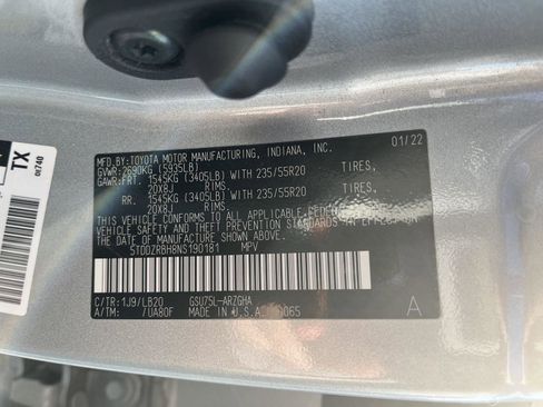 Used 2022 Toyota Highlander Limited image 24