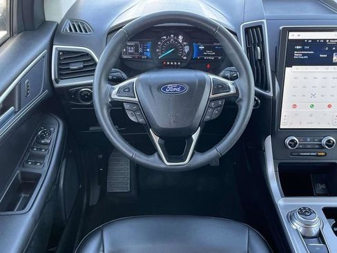 Used 2024 Ford Edge SEL image 17