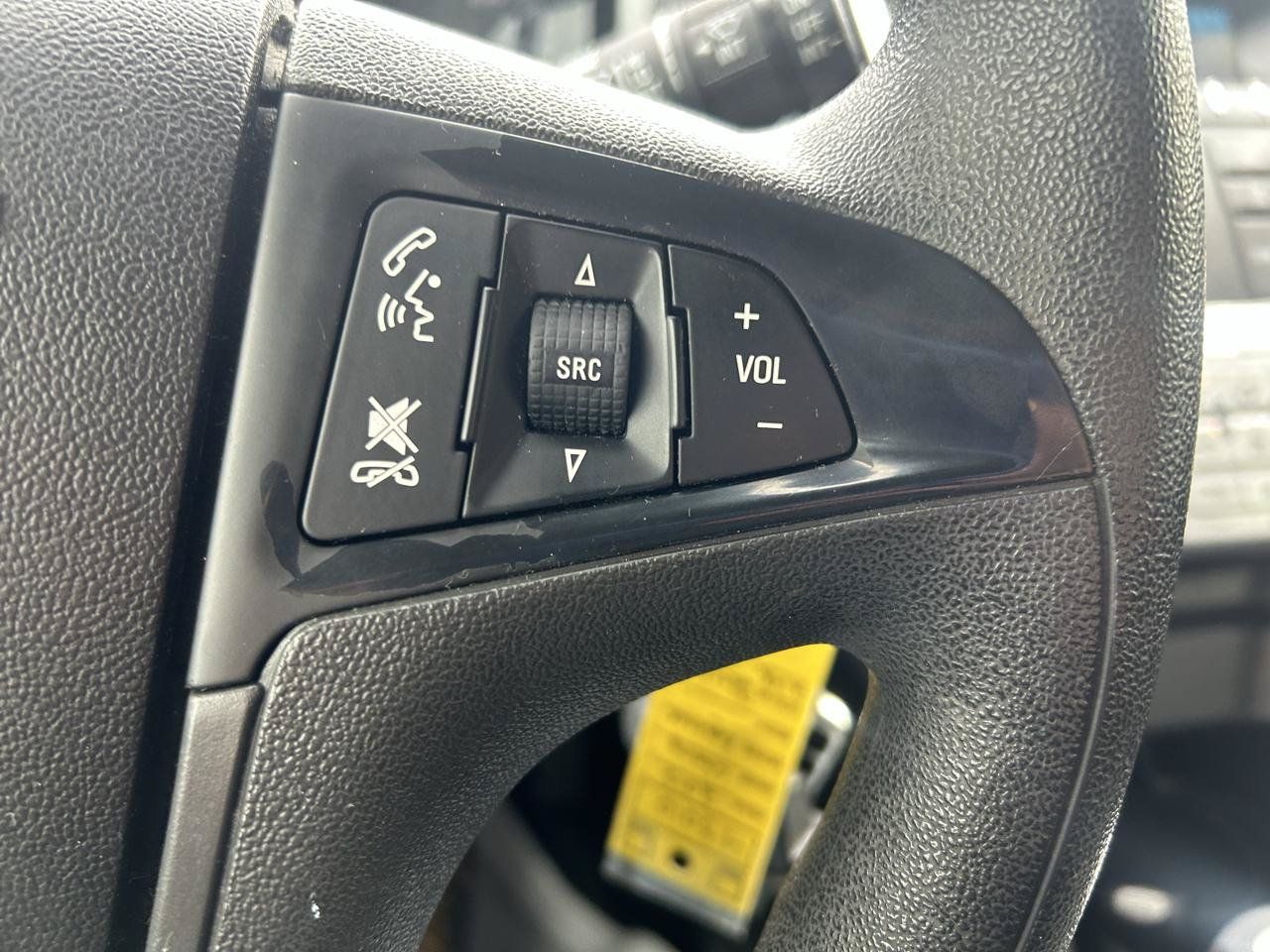 Used 2015 Chevrolet Equinox LS AWD/4WD image 17