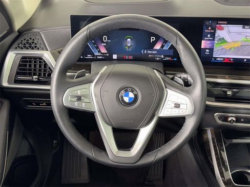 Used 2024 BMW X7 xDrive40i w/ Premium Package image 20