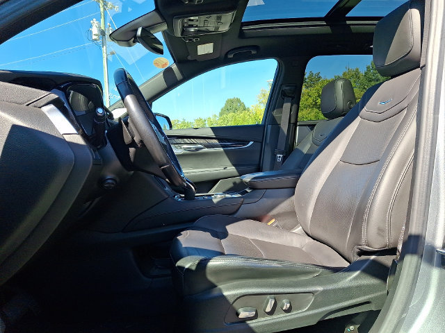 Certified 2023 Cadillac XT6 Premium Luxury AWD/4WD image 9