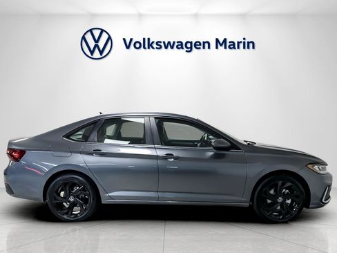 New 2026 Volkswagen Jetta SE image 6