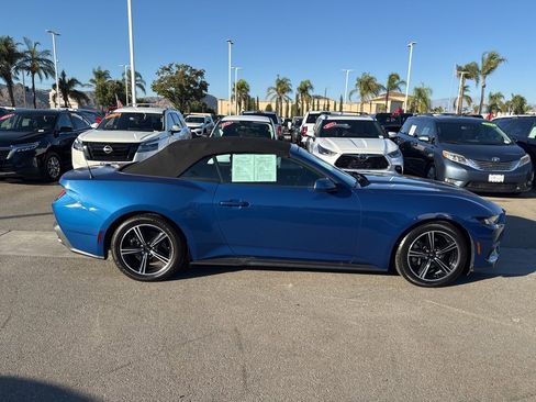Used 2024 Ford Mustang Convertible image 9