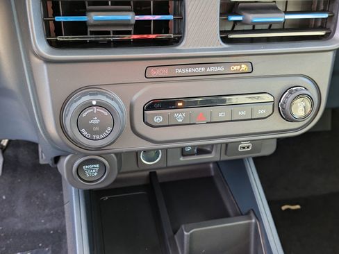 New 2026 Ford Maverick Lobo AWD/4WD image 24
