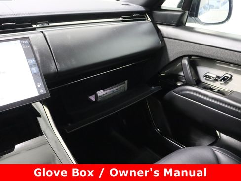 Used 2024 Land Rover Range Rover Sport SE image 27