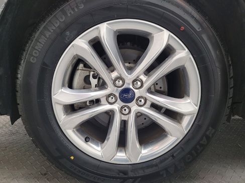 Used 2016 Ford Edge SEL w/ Equipment Group 201A image 31