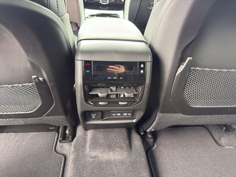 New 2026 Jeep Grand Cherokee L 4WD image 28