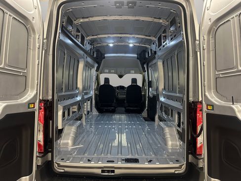 New 2026 Ford Transit 250 148 High Roof image 7