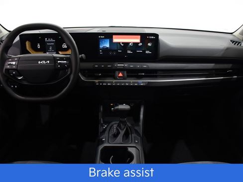 New 2025 Kia K4 LXS image 8