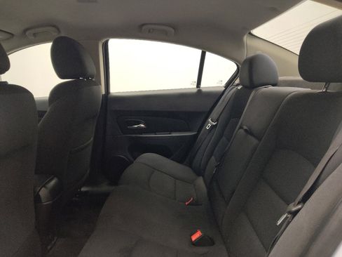 Used 2016 Chevrolet Cruze LT image 18