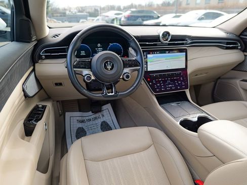 Certified 2023 Maserati Grecale GT image 42