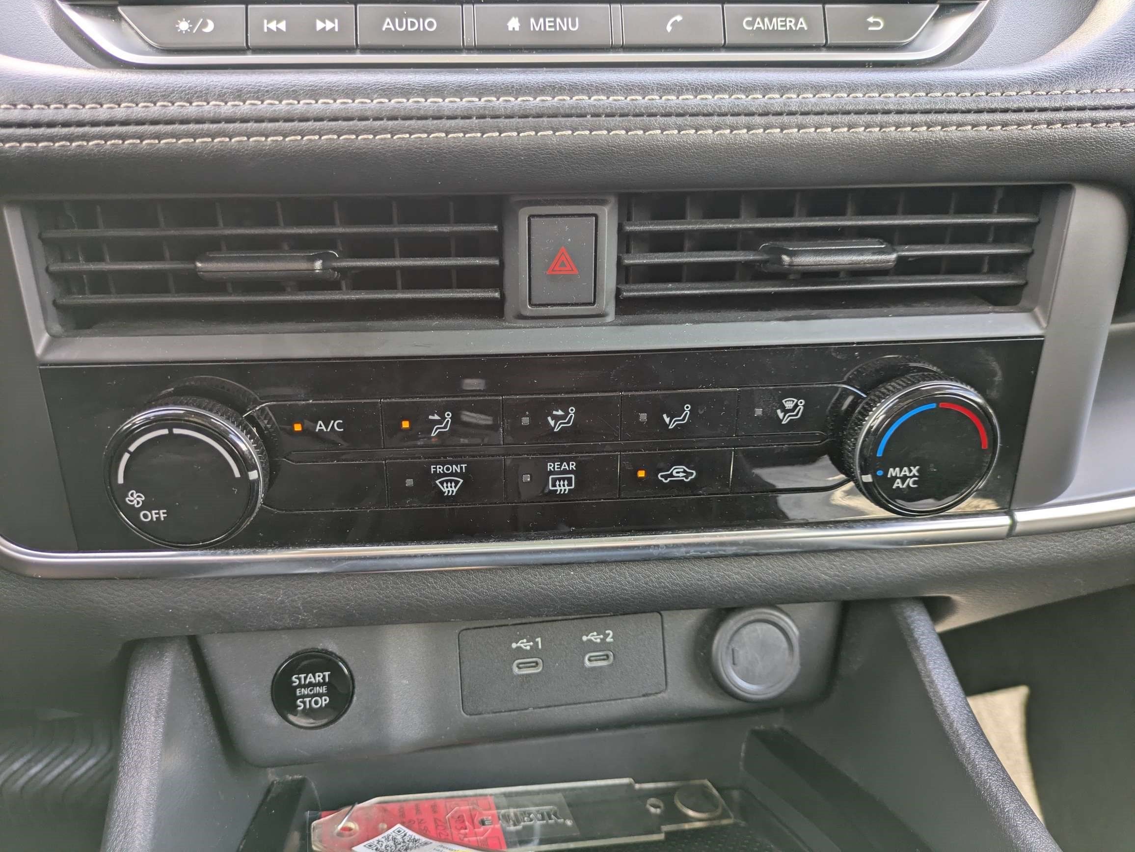 Used 2024 Nissan Rogue S FWD image 27
