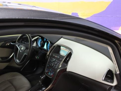 Used 2016 Buick Verano Leather w/ Experience Buick Package FWD image 10