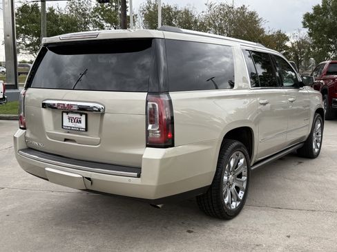 Used 2016 GMC Yukon XL Denali w/ Open Road Package image 5