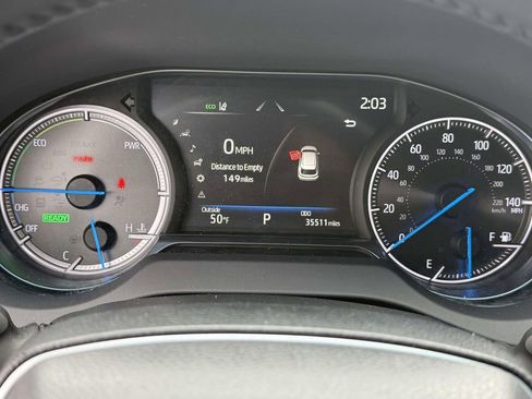 Used 2022 Toyota Venza XLE image 22