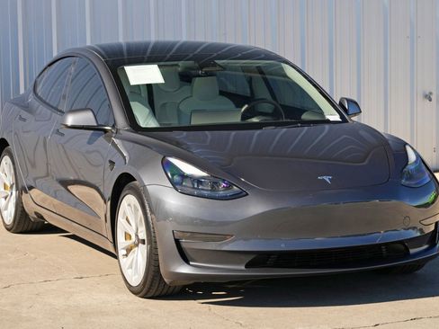 Used 2022 Tesla Model 3 image 53