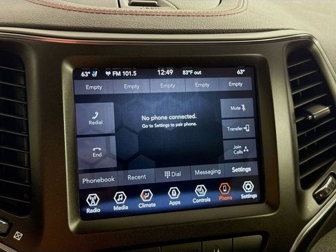 Used 2022 Jeep Cherokee Trailhawk w/ Premium Leather Package image 40