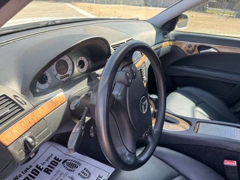 Used 2008 Mercedes-Benz E 350 Sedan image 32