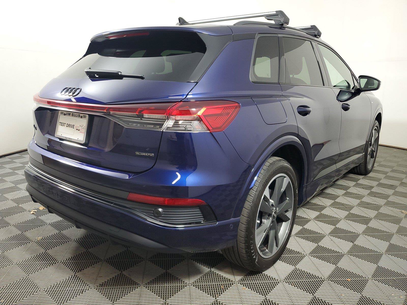 Certified 2023 Audi Q4 e-tron Prestige w/ Black Optic Package AWD/4WD image 7