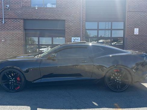 Used 2021 Chevrolet Camaro LT w/ Redline Edition image 18