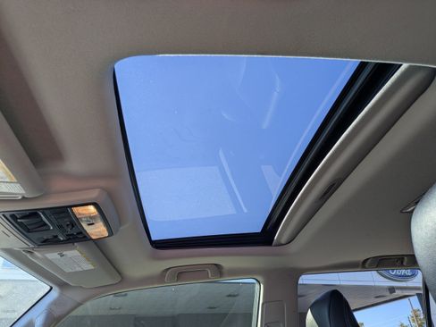 Used 2016 Toyota 4Runner Limited image 21