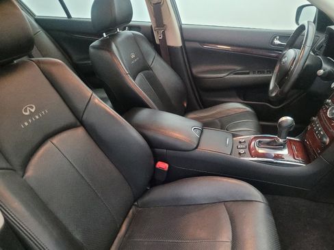 Used 2013 INFINITI G37 x w/ Premium Pkg image 21