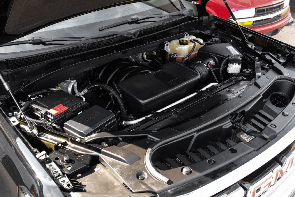 Used 2021 GMC Yukon SLT w/ SLT Premium Package RWD image 57