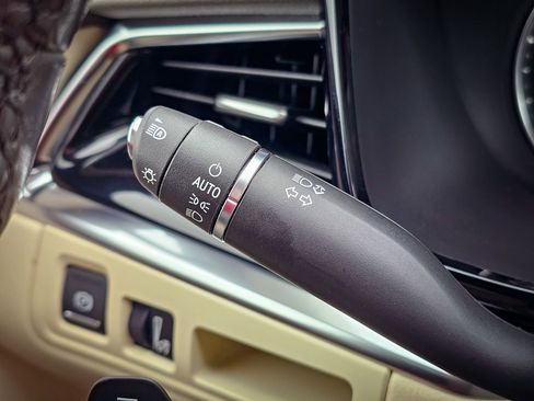 Used 2021 Cadillac XT6 Premium Luxury w/ LPO, Floor Liner Package image 22