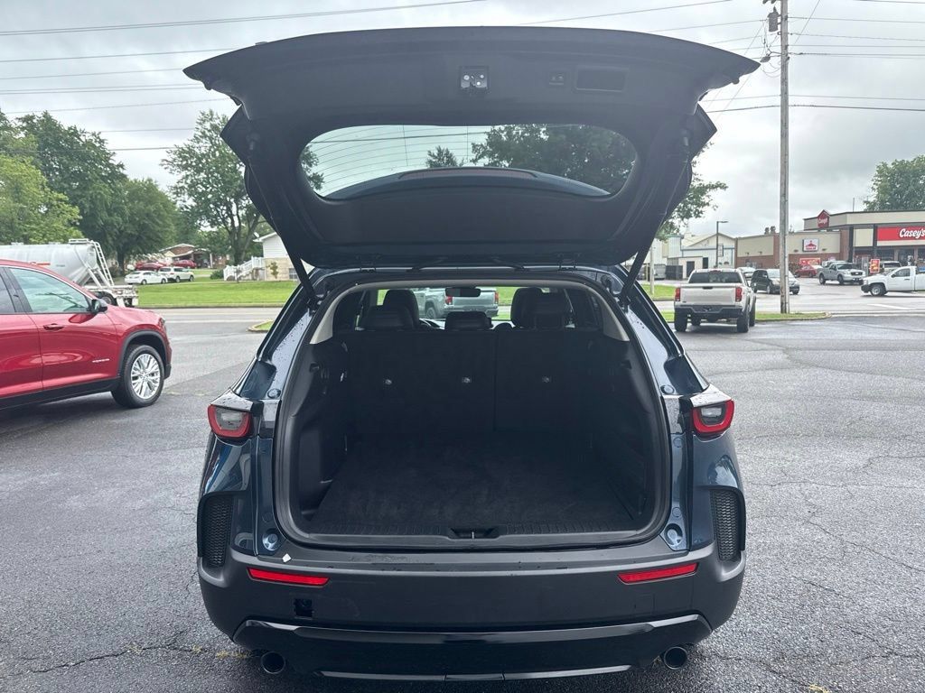 Used 2025 MAZDA CX-50 AWD 2.5 Hybrid w/ Premium Pkg image 9