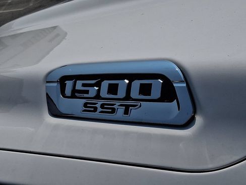 Used 2025 RAM 1500 Big Horn AWD/4WD image 30