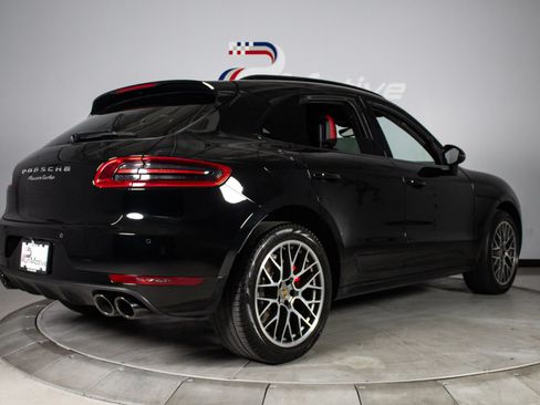 Used 2018 Porsche Macan Turbo AWD/4WD image 9