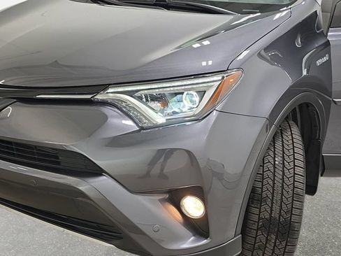 Used 2017 Toyota RAV4 Limited w/ Advanced Technology Package AWD/4WD image 31