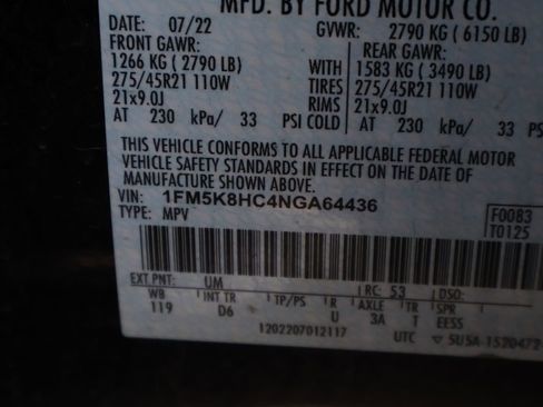 Used 2022 Ford Explorer Platinum w/ Equipment Group 601A AWD/4WD image 45